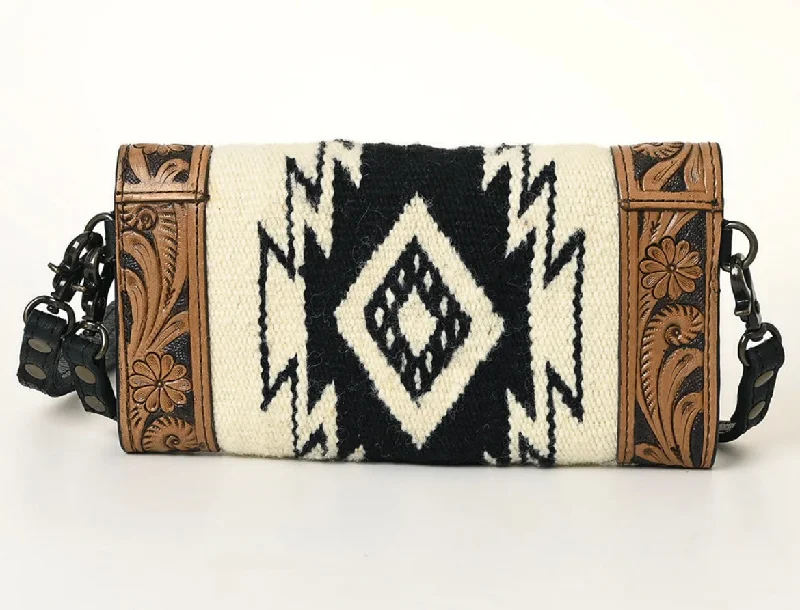 American Darling Women’s Tooled Black & White Saddle Blanket Clutch Bag