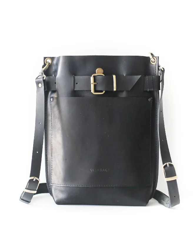 Black Leather Bag w/Front Pocket